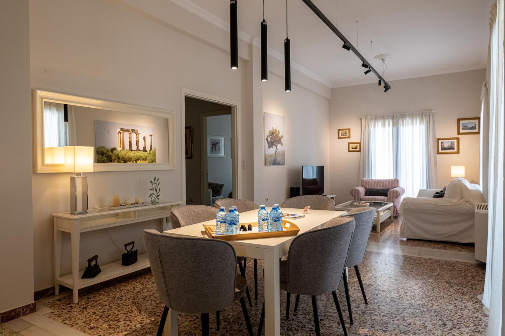 Angelinas Quarters - Kalamata Mediterranean Villas Экстерьер фото
