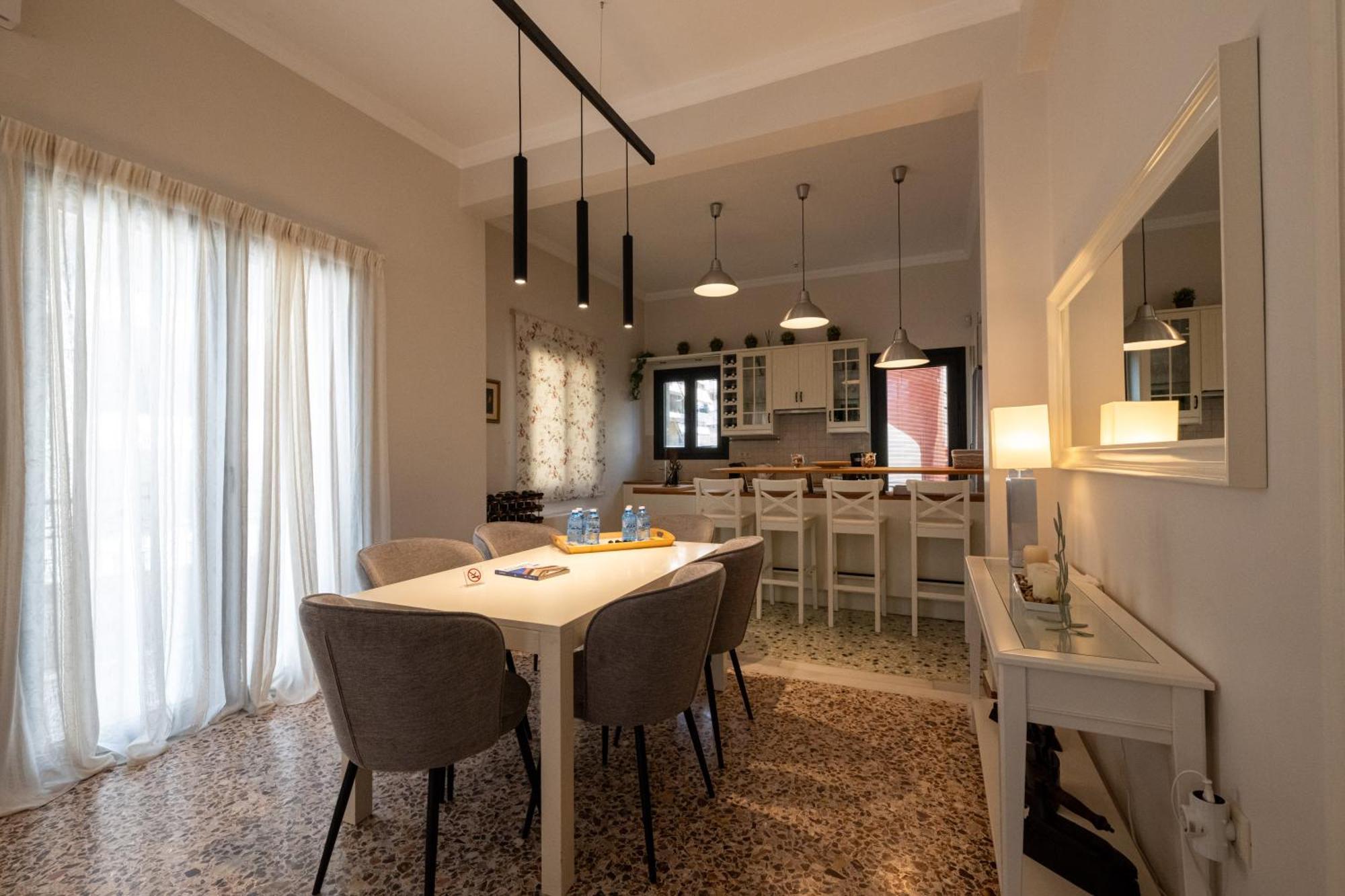 Angelinas Quarters - Kalamata Mediterranean Villas Экстерьер фото